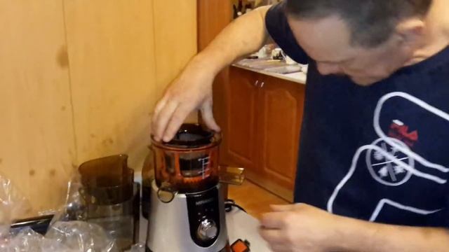 Шнековая соковыжималка.  Обзор 2018года.