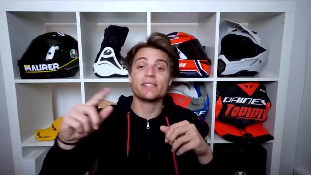 Эволюция посадки на мотоцикле от 80х до наших дней смотреть онлайн