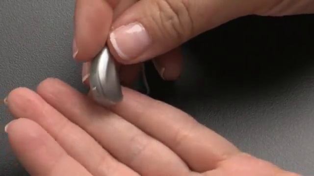 Как включать и выключать слуховой аппарат с ресивером в ухе или микрозаушный смотреть онлайн