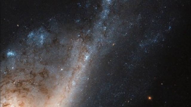 "На небе взошел Марс размером с Луну. На небе появилась красная планета Марс и Луна." Фейк или нет? смотреть онлайн