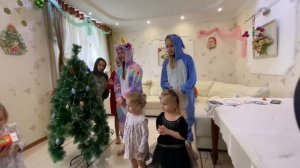 Дед мороз приходил в гости. С новым годом!!!