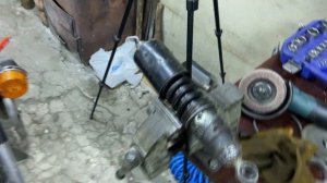 Установка амортизатора Урал в коляску ИЖ