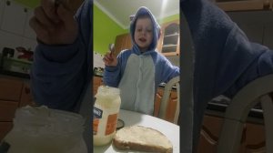 Черная дыра , сингулярность, горизонт событий....