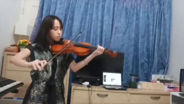 Patricia Tuhuteru plays Castle of Glass