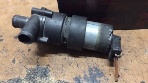 Починил насос циркуляции ОЖ в w210