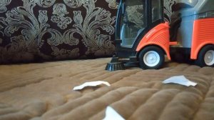 Лего свидание в подметально вакуумной машине.