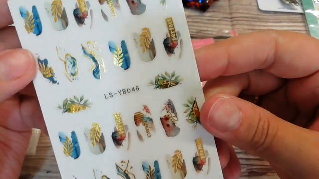 Распаковка ногтевых товаров с Алиэкспресс и Вайлдбериз. смотреть онлайн