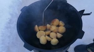 Утка по-деревенски в казане на костре