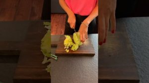 Салат из крабов и икры - просто и изысканно!