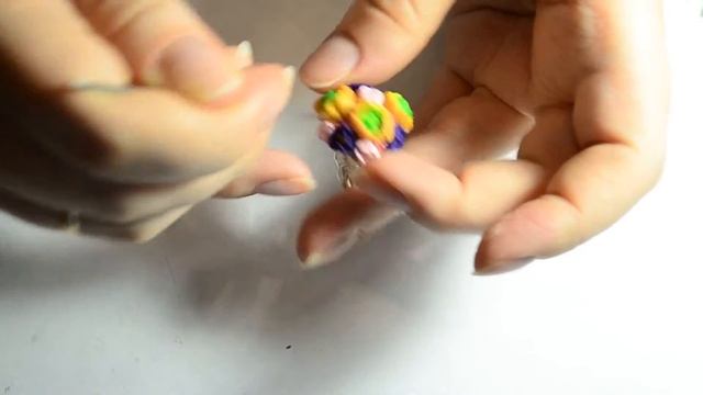 Цветочная композиция из полимерной глины.