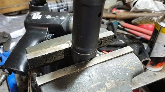 Как разобрать соединение закрученное с анаэробным фиксатором резьбы.