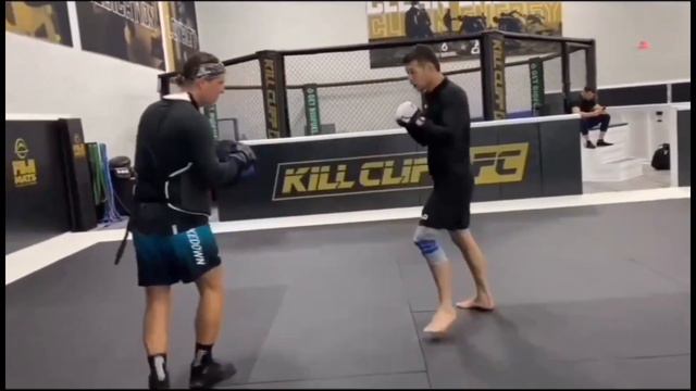 Названо условие для боя Шавкат Рахмонов — Хамзат Чимаев в UFC смотреть онлайн