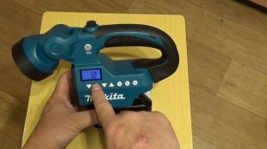 Аккумуляторный фонарь Makita BMR 050.