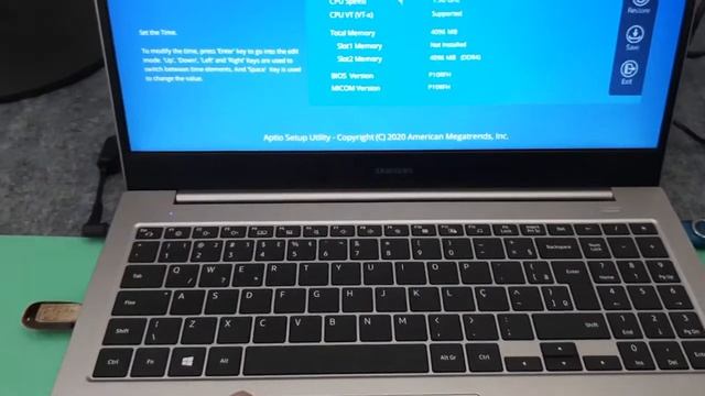 Notebook Samsung E20 não da Boot pelo Pendrive [Resolvido] смотреть онлайн