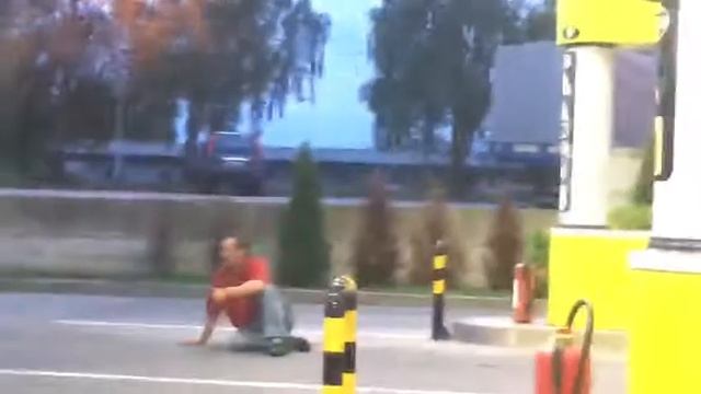 Najpijaniji video Tifon gori Zapresic смотреть онлайн