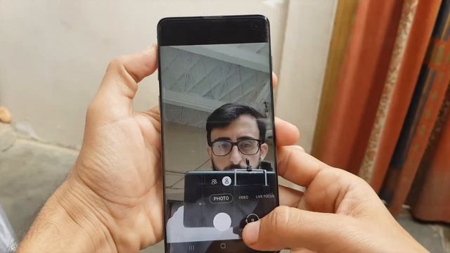 Samsung Galaxy S10 Review 2022 | Camera Test 4K смотреть онлайн