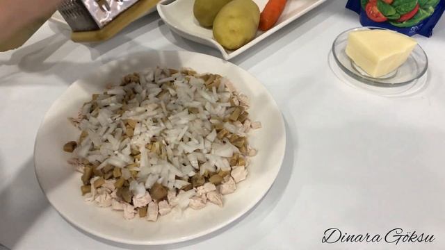 Салат «Русская Красавица», Нежный салат с маринованными грибами