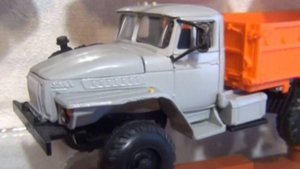 История Советского автопрома в 43 масштабе д-25