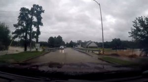 Hurricane Harvey 3  2017 08 27 237pm Lakewood Forest