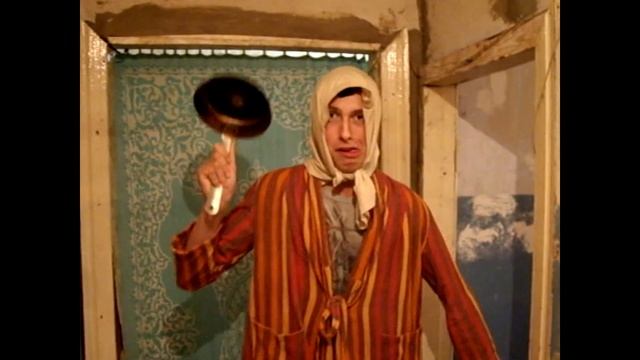 Бытовуха. Злая бабка со сковородой смотреть онлайн