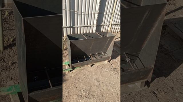 КОРМУШКА ДЛЯ ПОРОСЯТ АВТОКОРМУШКА БУНКЕРНАЯ С РЕГУЛИРОВКОЙ ПОДАЧИ КОРМА смотреть онлайн