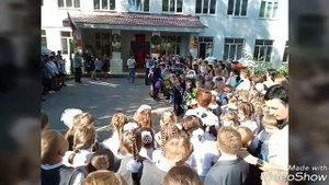 1 Сентября. 9 Класс. Выпускницы