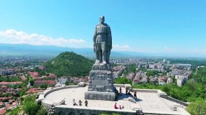 Памятник Алеше в Болгарии