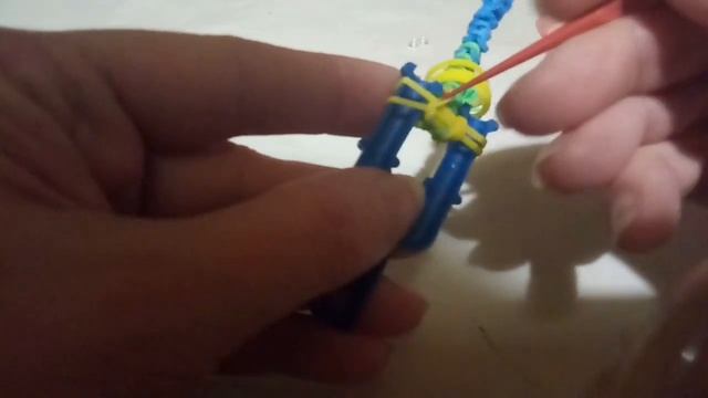 Браслет из резинок Рыбья Чешуя. Как сделать браслет из резиночек Рыбья Чешуя. смотреть онлайн