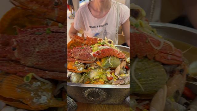 Лобстер на ужин в Санья за 288 юаней (Хайнань. Китай) 🦞🇨🇳🦐🦪