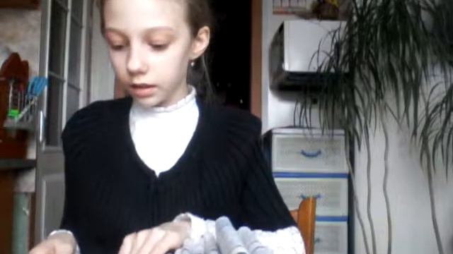 Как сделать из лестов бумаги  цветок смотреть онлайн