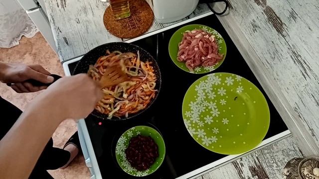Готовим дома / мексиканская тортилья со свининой / вкусный рецепт смотреть онлайн