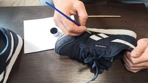 Как покрасить старые кросовки из замши.