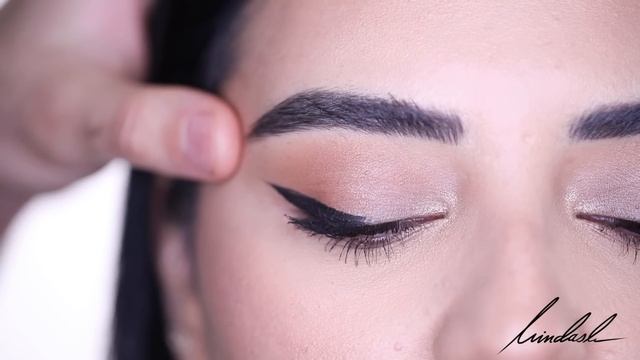 HOW TO: GEL EYELINER | Hindash смотреть онлайн