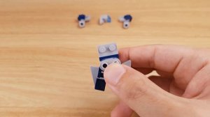 How to build mini LEGO robot MOC - armor-former robot / Micro Knight (similar to Achilles from LBX)