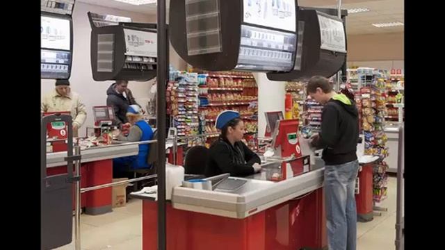 Зачем кассиры переписывают номера 5000- ых купюр в специальный журнал смотреть онлайн