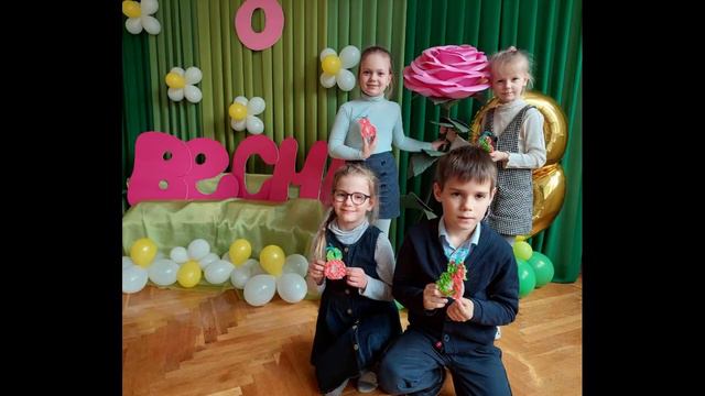 Поздравление с 8 Марта (1 "А") смотреть онлайн