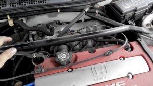20. Honda Accord EuroR CL1 engine h22a red top
