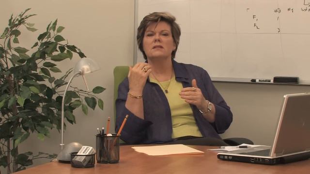 Small-Business Hiring Advice : Good Interview Questions to Ask an Interviewee смотреть онлайн