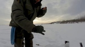 Простые радости рыбалка на окуня первое озеро