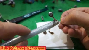 СДЕЛАЛ МЕГА ПРИМАНКУ ПЫЗДРИК С ПЕРОМ,И НА ЗИМНЕЙ РЫБАЛКЕ ЛОВЛЮ БОЛЬШИХ ОКУНЕЙ ГОРБЫЛЕЙ БЕЗ ПЕРЕРЫВА