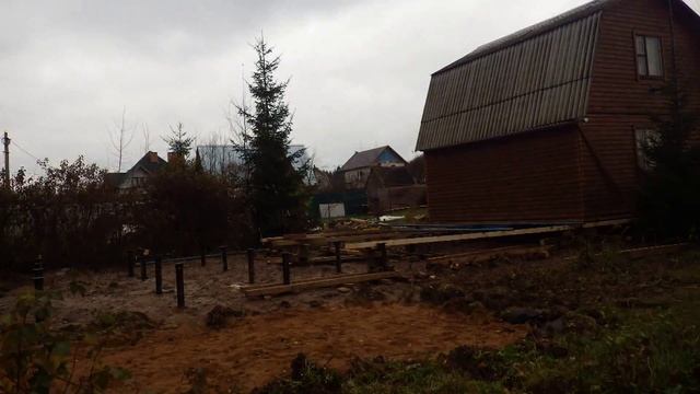 Переставить дом на новый свайный фундамент. Передвижка дома
