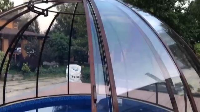 Павильон для бассейна диаметром 5м, с двумя раздвижными дверцами (по принципу как в метро).