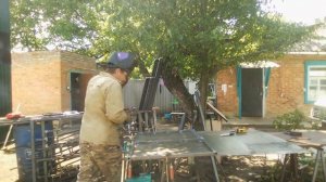 Столик на  кладбище