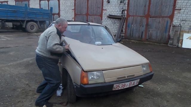 ЗАЗ 1102 «Таврия»/ЧУДАК/НЕ ОТКРЫВАВАЕТСЯ КАПОТ смотреть онлайн