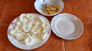 Фаршированные яйца с шампиньонами