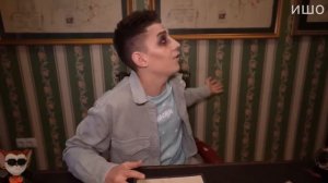 Муд Влад А4 демотиватор (Риви стала Вампиром)