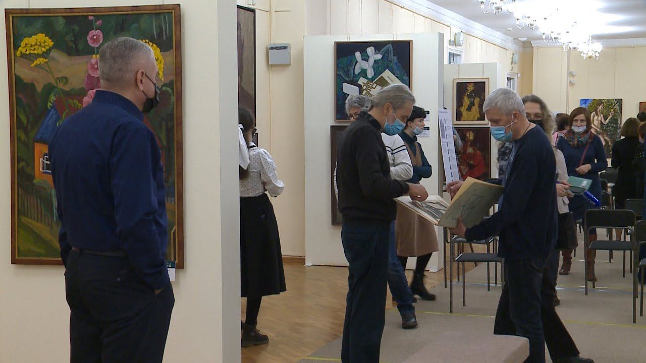 В Ставрополе открылась выставка «Живописная Россия»