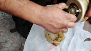 Замена фильтров грубой и тонкой очистки рено логан.