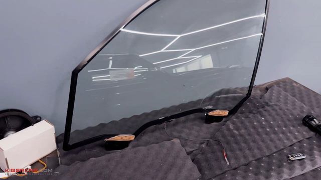 Обзор стекл с электротонировкой на примере Mercedes-Benz GLC