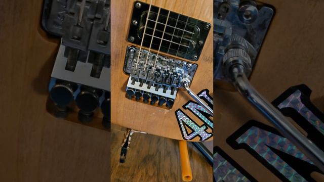 2020 Washburn 4N Nuno Bettencourt Signature. смотреть онлайн